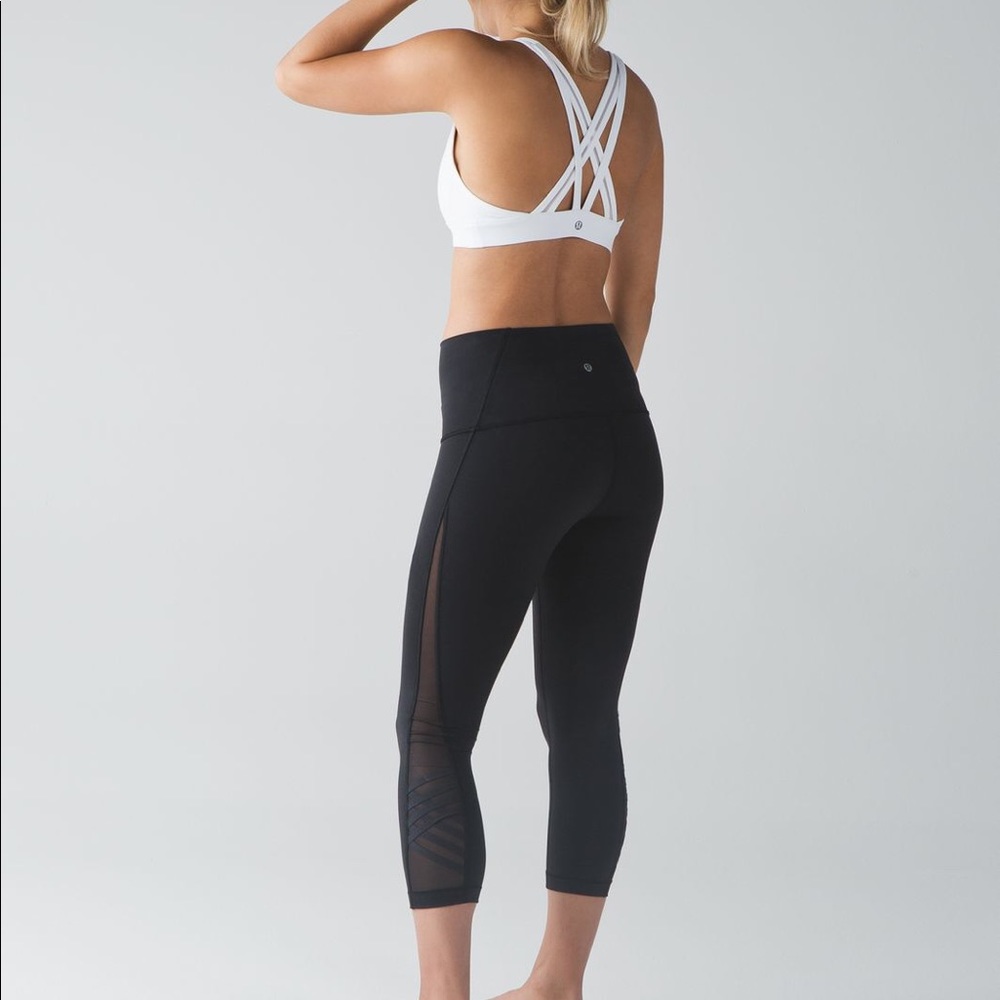 Lululemon Minimalist Crop 6